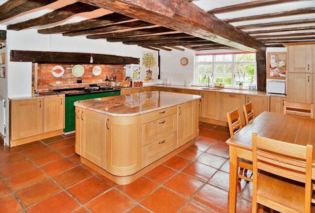 Kitchen/Breakfast Rm
