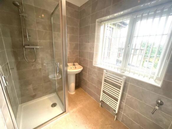 1 bed Flat to rent Image 7