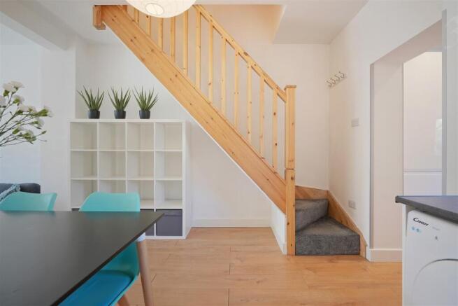 3 bed Terraced for sale Image 9