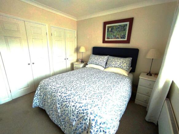 2 bed Detached Bungalow for sale Image 10