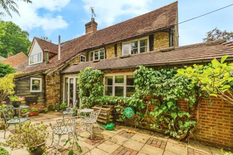 Leggatt Hill, Petworth, GU28