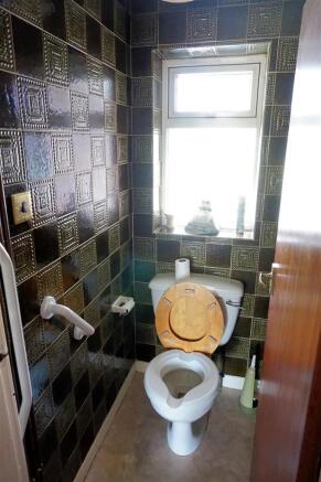 FULLY TILED W.C.
