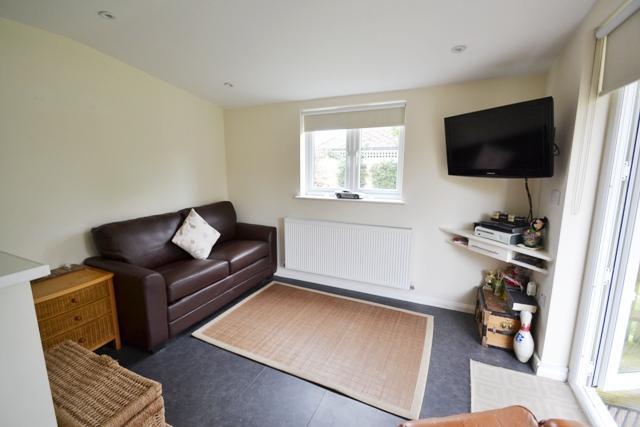 Annexe Lounge/Bedroom
