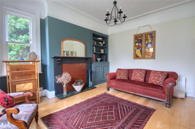 4 bed Detached for sale Image 5