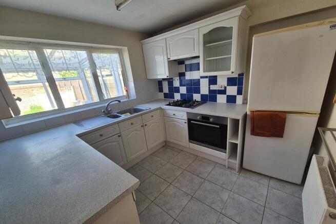 South Street, Crewkerne, TA18 photo 4