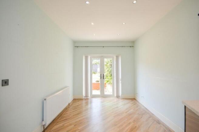 3 bed Not Specified for sale Image 6