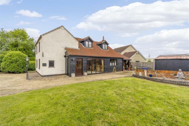 Fen Cottage (Frampton)-6.jpg