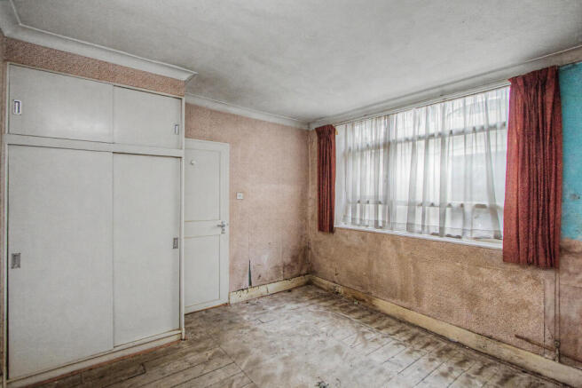 Flat E, 96 Gloucester Street, London, SW1V 4ED