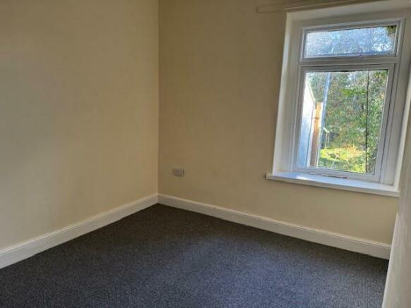 26 Hannah - Bedroom 2.jpg
