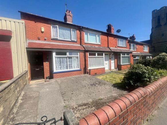 2 bed House for sale in halifax