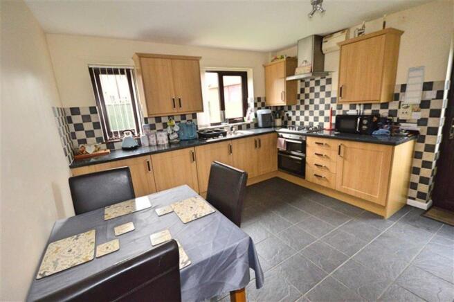 Kitchen/Dining