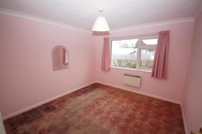 Bedroom 2.JPG