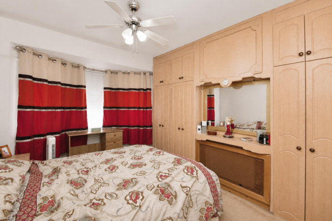 3 bed Terraced for sale Image 10