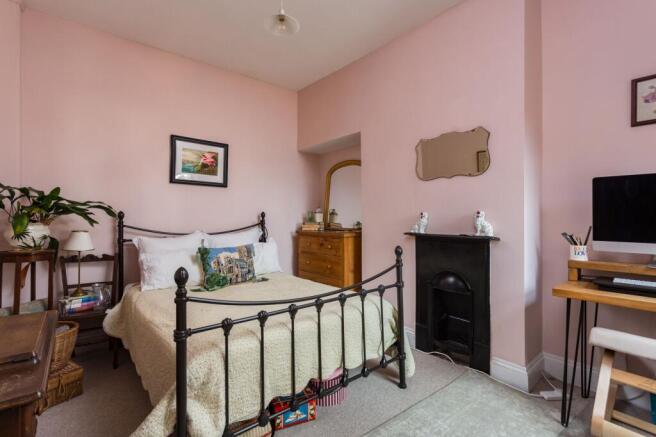 3 bed Terraced for sale Image 7