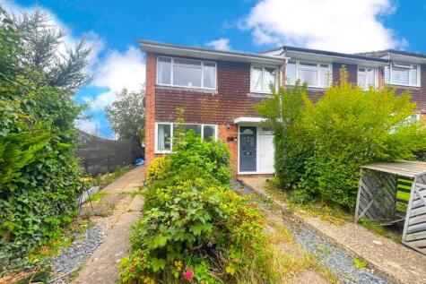 Blackheath Road, Farnham, Surrey, GU9
