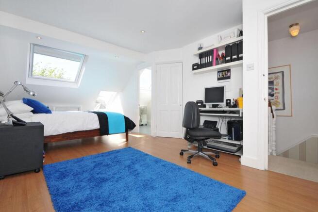 Photo 12