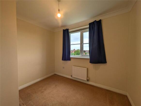 2 bed Flat to rent Image 4