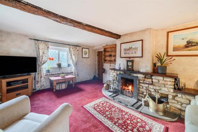 Clematis Cottage, 85 Stoke Road, Blisworth (25).jp