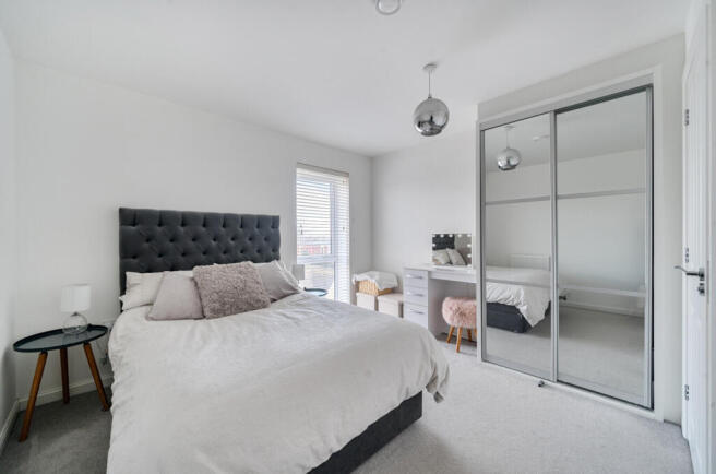 1404560-15-697a4a...