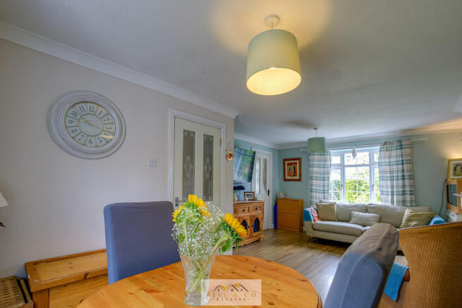 3 bed Semi-Detached for sale Image 7