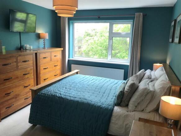 Bed 1a.JPG