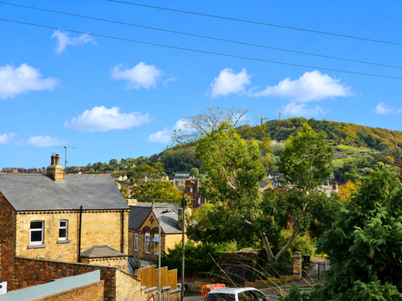 3 bed Semi-Detached for sale Image 12