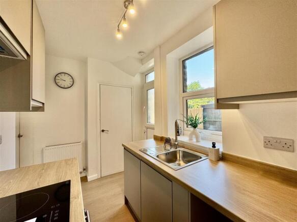 2 bed Terraced for sale Image 9