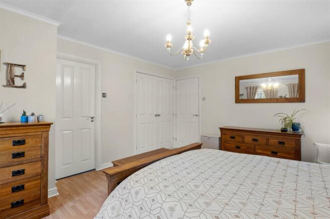 12 Bolton Avenue - Bedroom 1 .jpg