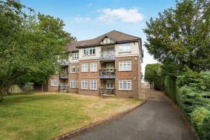 Flat 8, 45 Kingswood Mansions, Worcester Road, Sutton SM2 6PY