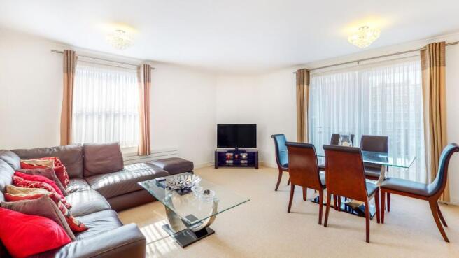 Living/dinning room