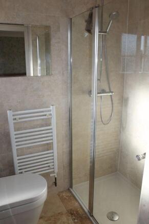 En-Suite Showe...