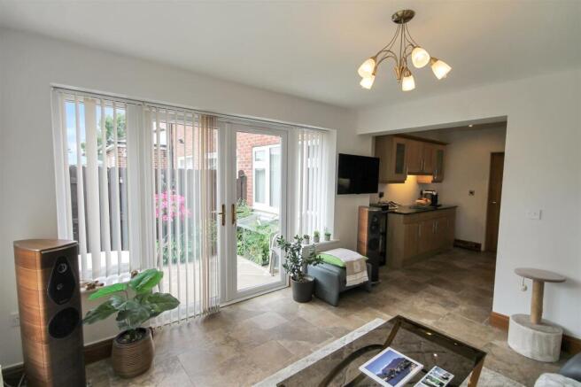 SITTING ROOM