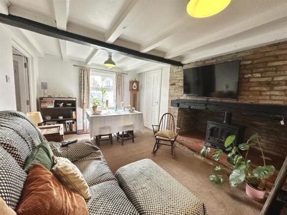 4 bed Detached for sale Image 6