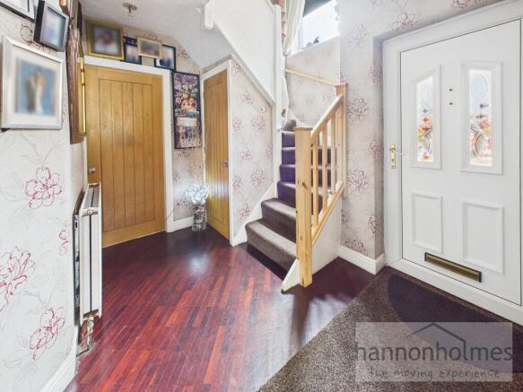 Doncaster Close, Little Lever photo 4