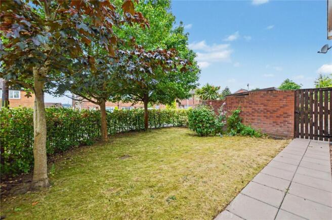 3 bed Semi-Detached for sale Image 10