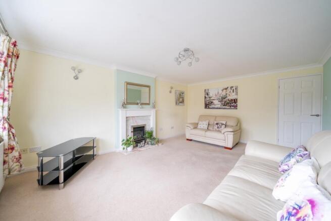 3 bed Detached Bungalow for sale Image 7