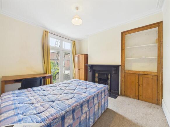 2 - HMO for Auction, Gloucester Road, Horfield.jpg
