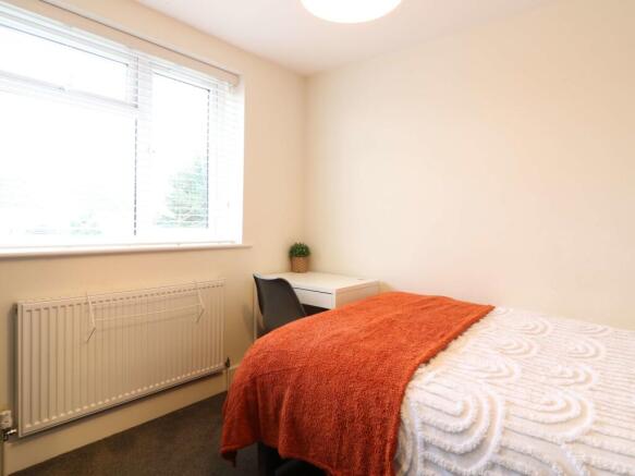 1 Croft Avenue Room 5 1.JPG