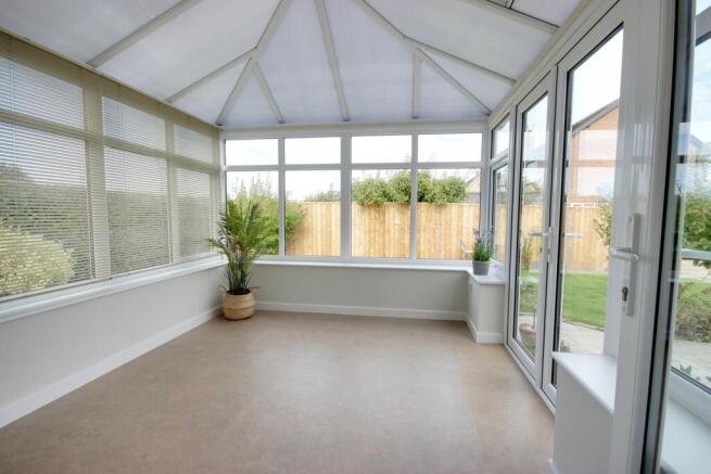 4 bed Detached for sale Image 7