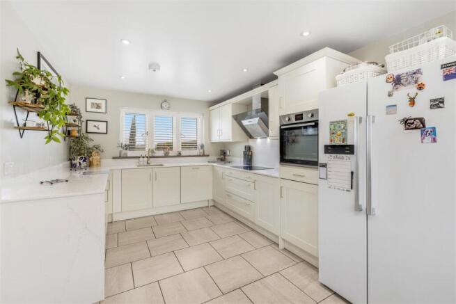 6 Barley Sheaf Court (Holland Fen)-50.jpg