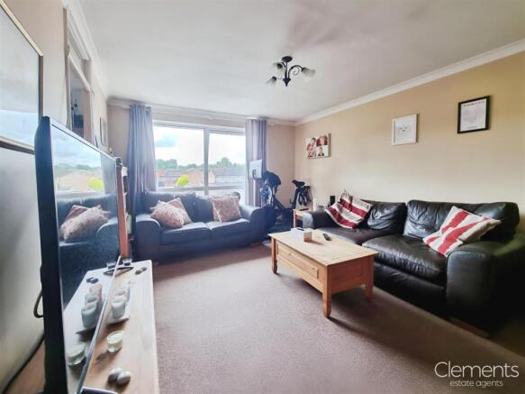 a26cec37-PHOTO-2025-05-30-12-53-59 20 281 29.jpg