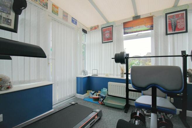 3 bed Semi-Detached for sale Image 10