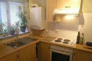 KITCHEN/BREAKFAST RO