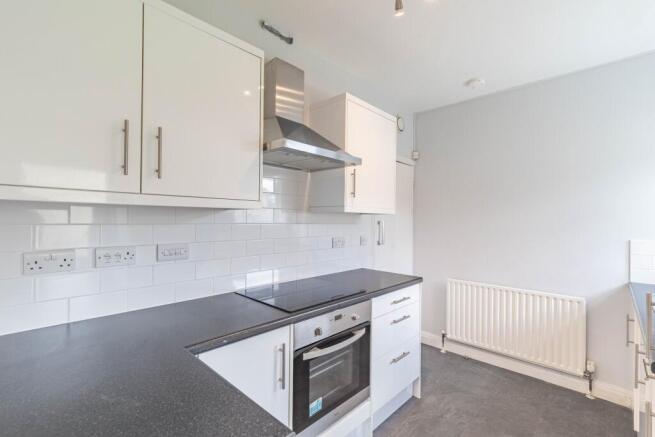 2 bed Flat for sale Image 6