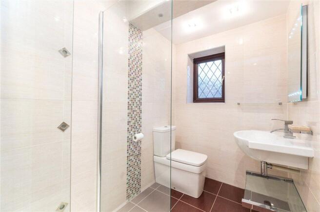 Bedroom 2 En-Suite