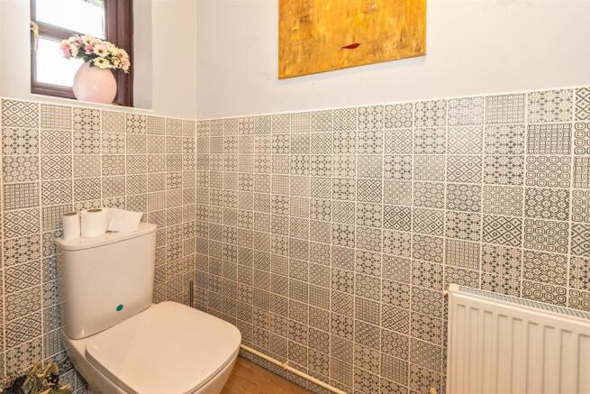 _MG_5142 Cloakroom.jpg