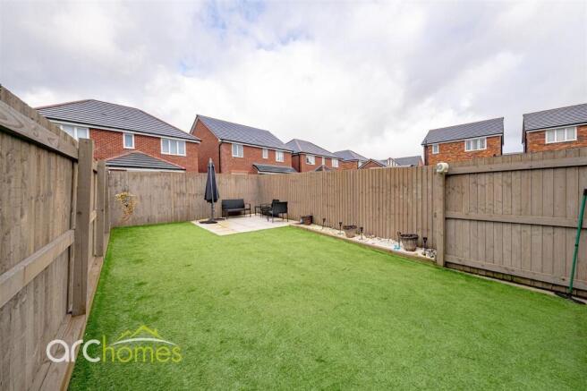 Elderfield, Worsley, M28 photo 4