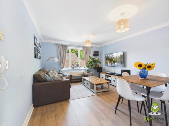 EweMove Estate Agents Basingstoke - 4 Breadels Cou