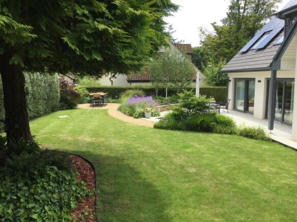 Garden 2.jpg