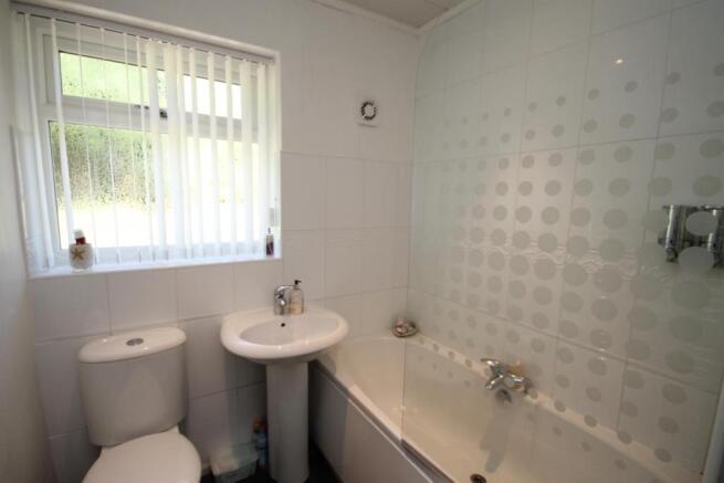 BATHROOM/W.C.